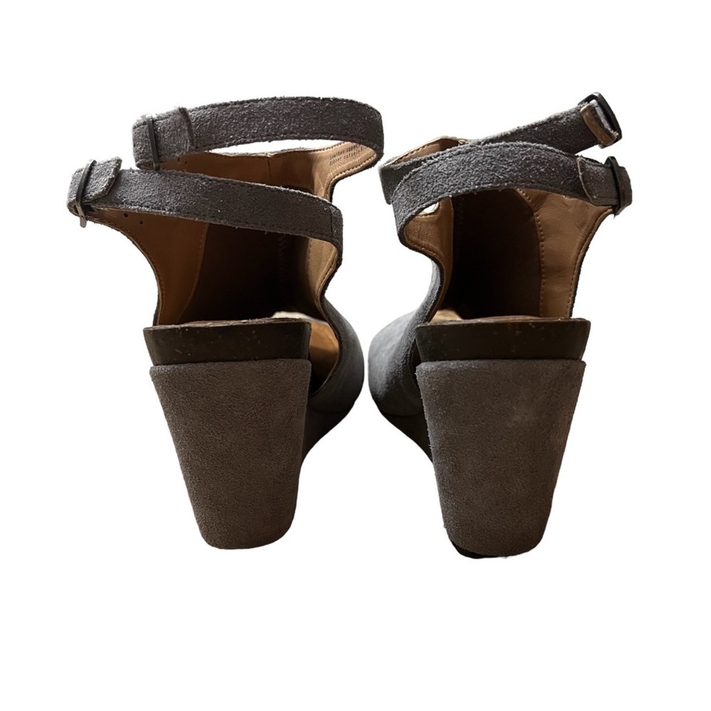 MARK JENKINS Suede Wedge Sandals in Platinum Gray Size 8 — Worn 1X - Picture 5 of 7